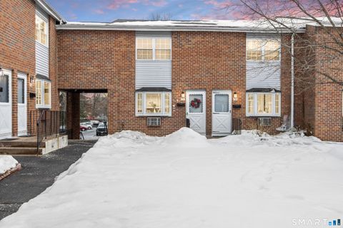 Photo of 55 Beths Avenue #APT 77, Bristol, CT 06010 (MLS # 24152612)