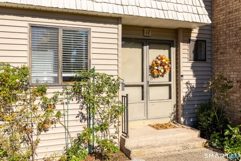 Photo of 17 Briar Court #17, Cromwell, CT 06416 (MLS # 24214863)