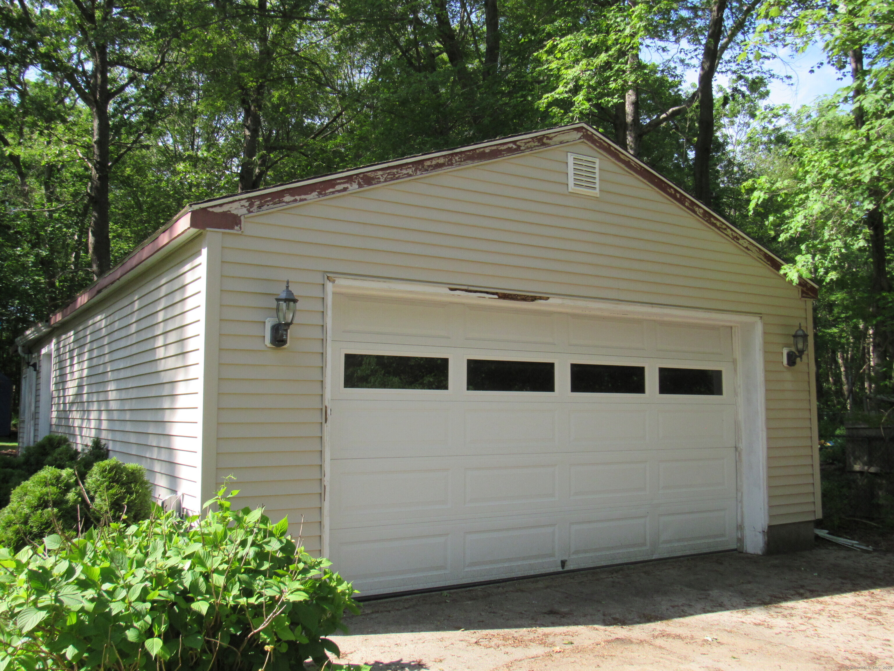 38 Dubois Road