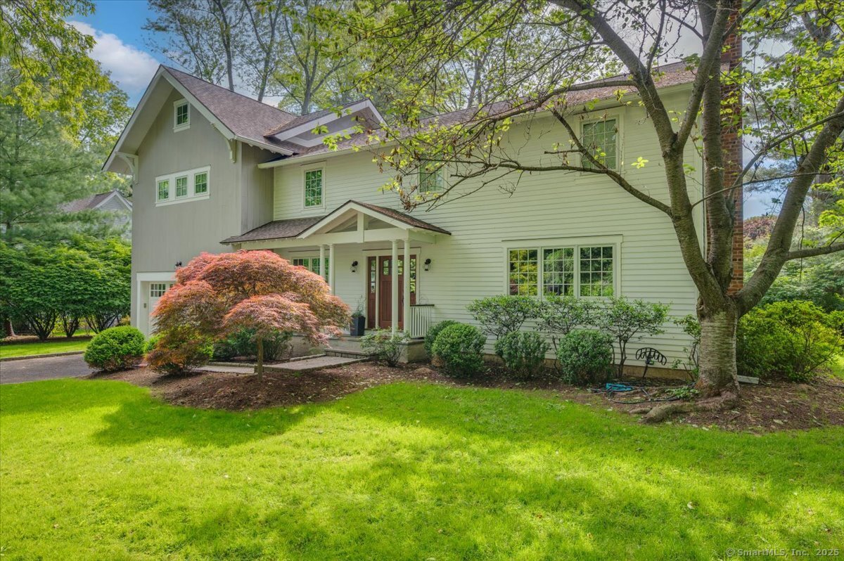 Rental Property at Highland Avenue, Norwalk, Connecticut - Bedrooms: 5 
Bathrooms: 4 
Rooms: 9  - $11,500 MO.