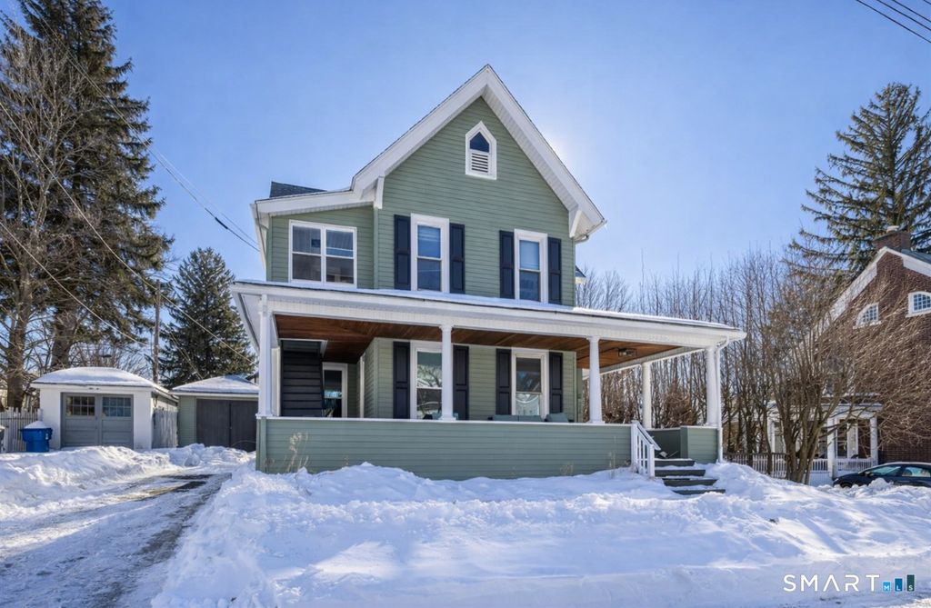 Photo of 33 Merriman Street, Bristol, CT 06010 (MLS # 24152484)