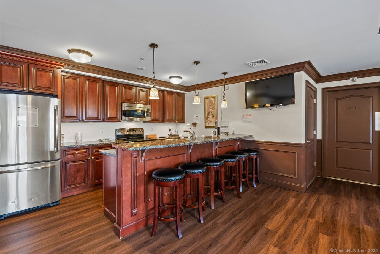 461 Bank Street #410, New London, Connecticut image 19