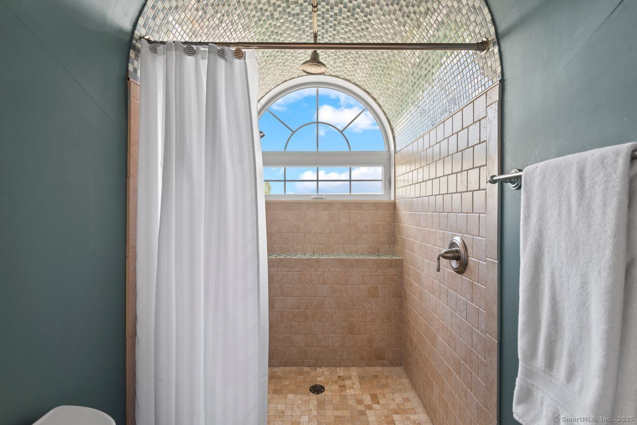 461 Bank Street #410, New London, Connecticut image 13