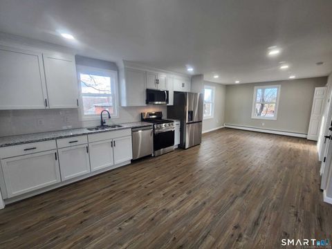 Tiny photo for 7 Walnut Street #1, Middletown, CT 06457 (MLS # 24157499)