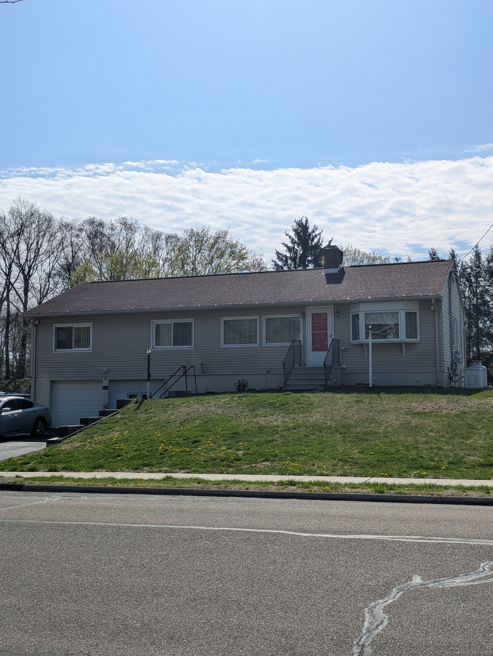 264 Timber Lane, Cheshire, Connecticut image 1
