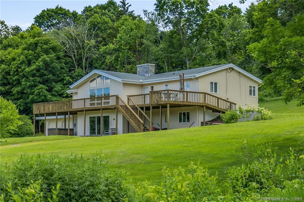Rental Property at Grassy Hill Road, Woodbury, Connecticut - Bedrooms: 3 
Bathrooms: 3 
Rooms: 9  - $4,250 MO.