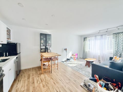 Tiny photo for 5 W Washington Avenue #APT 5, Stamford, CT 06902 (MLS # 24135131)