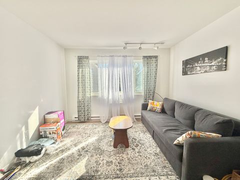 Tiny photo for 5 W Washington Avenue #APT 5, Stamford, CT 06902 (MLS # 24135131)
