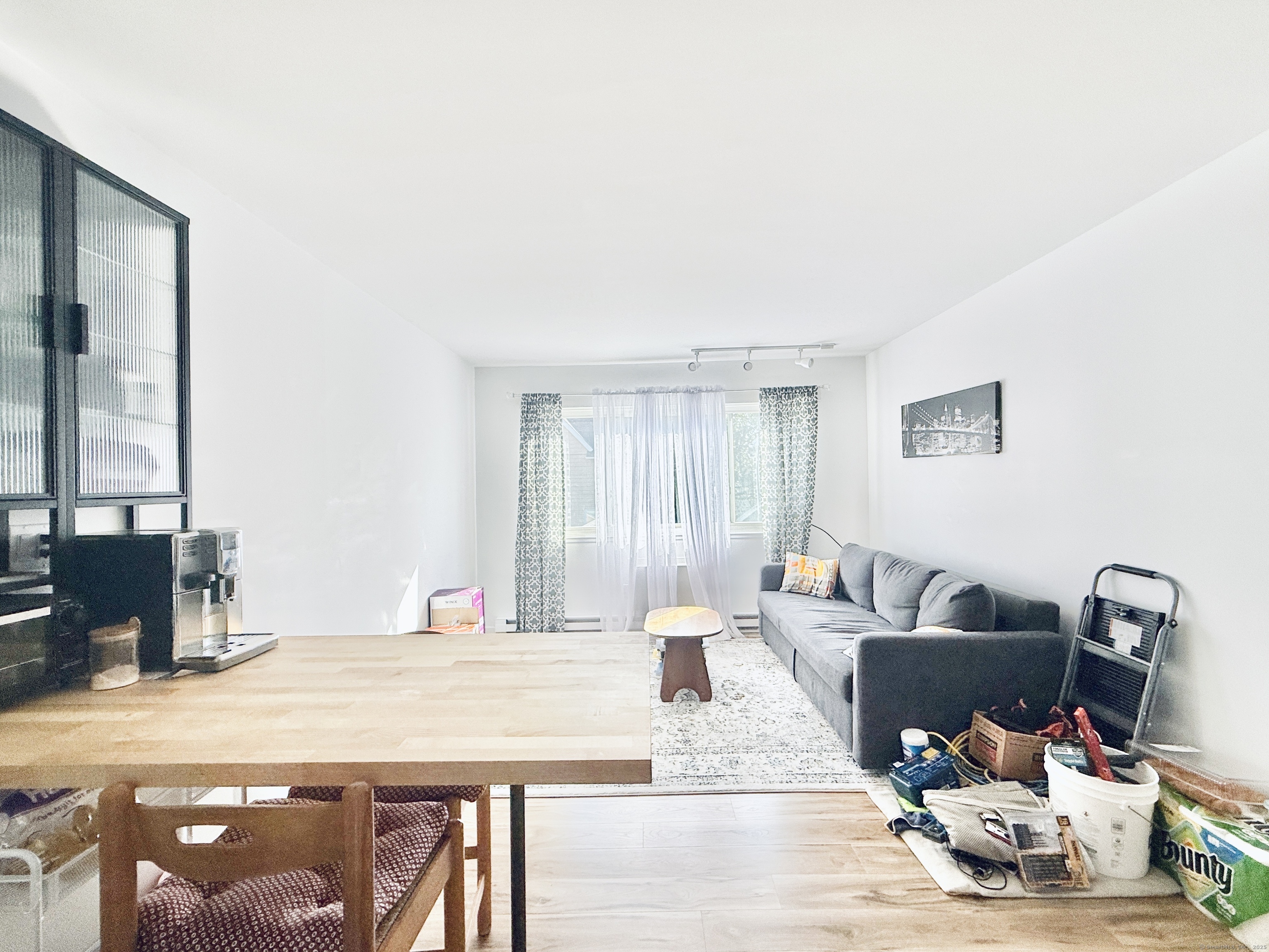 5 West Washington Avenue APT 5