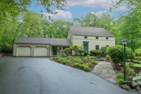 82 Whitethorn Drive Guilford CT 06437