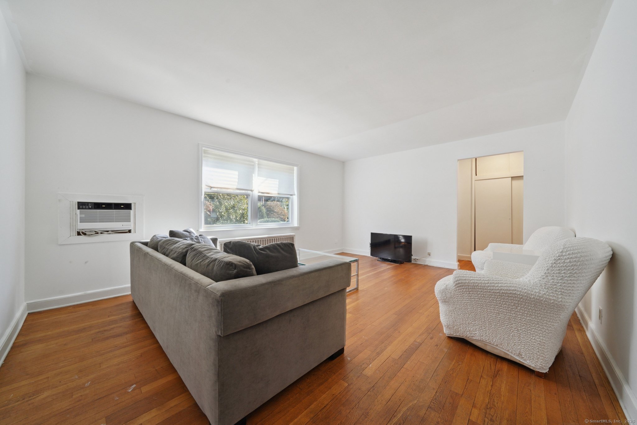 108 Strawberry Hill Avenue 1