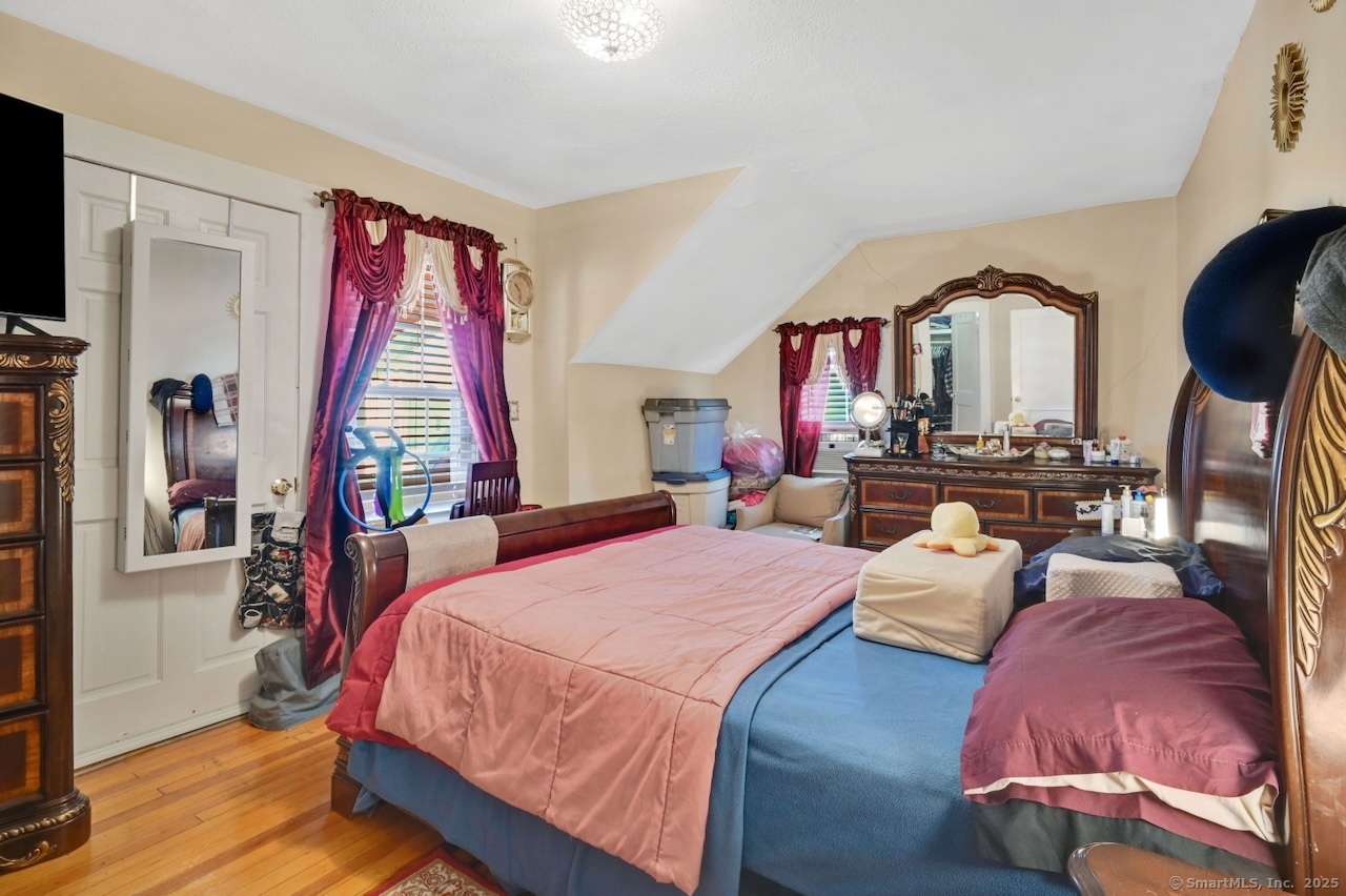 809 Burnside Avenue, East Hartford, Connecticut image 17