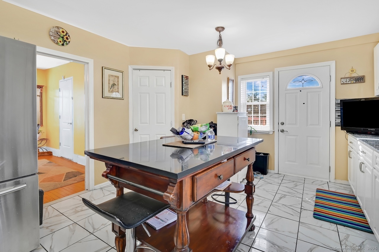 809 Burnside Avenue, East Hartford, Connecticut image 12