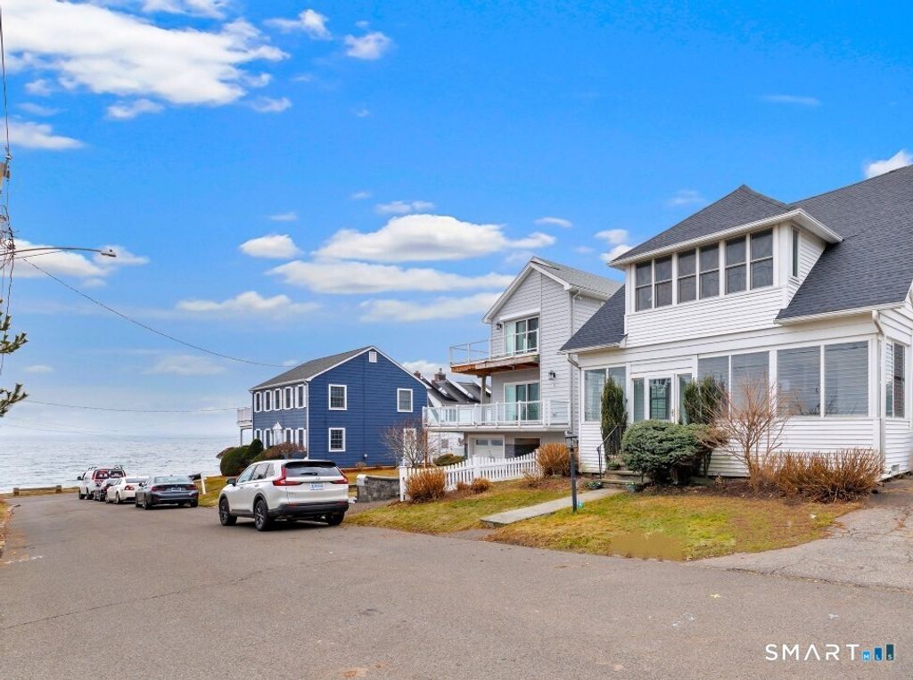 Photo of 8 Parkland Place, Milford, CT 06460 (MLS # 24156255)