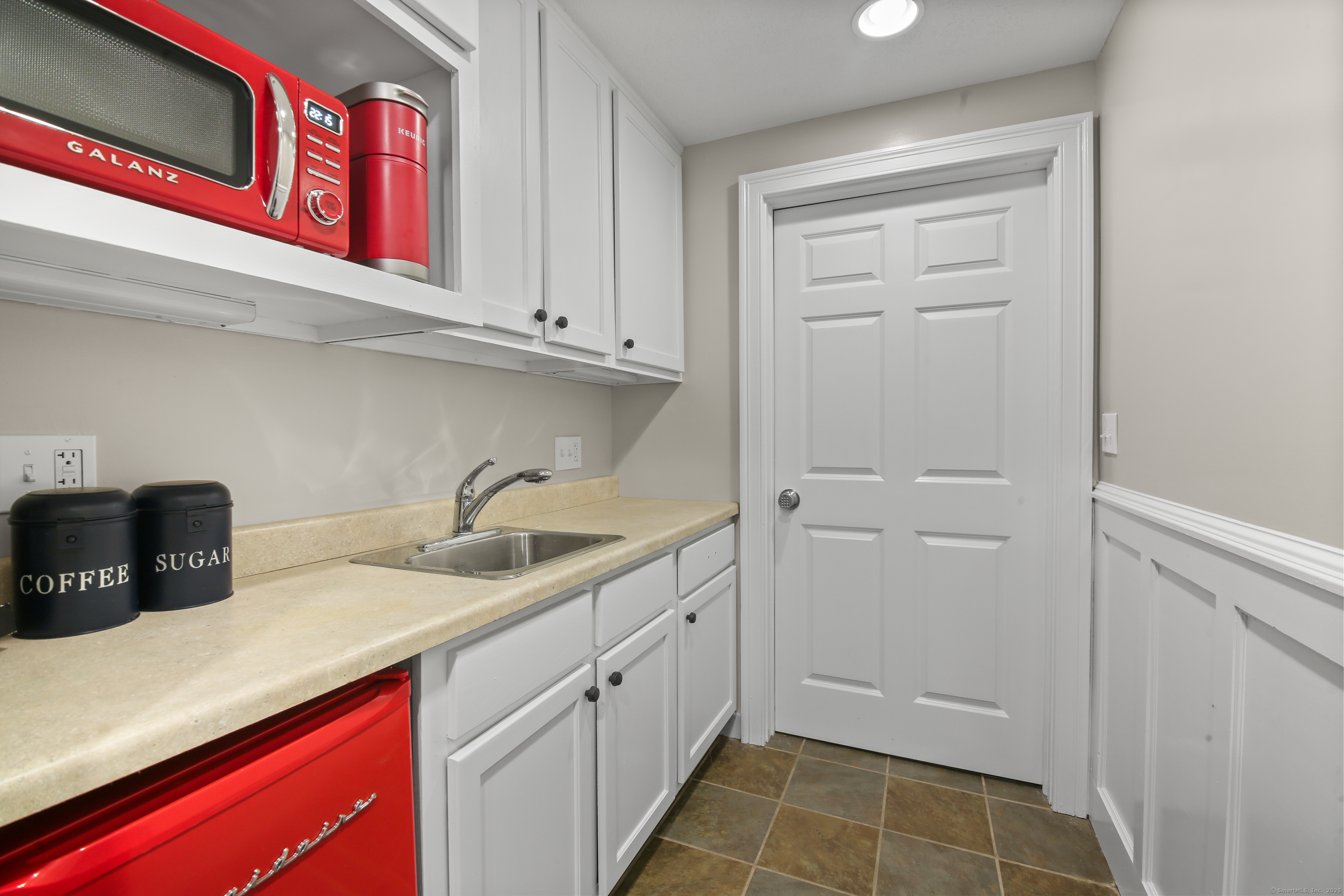 431 Hope Valley Road, Hebron, Connecticut image 36