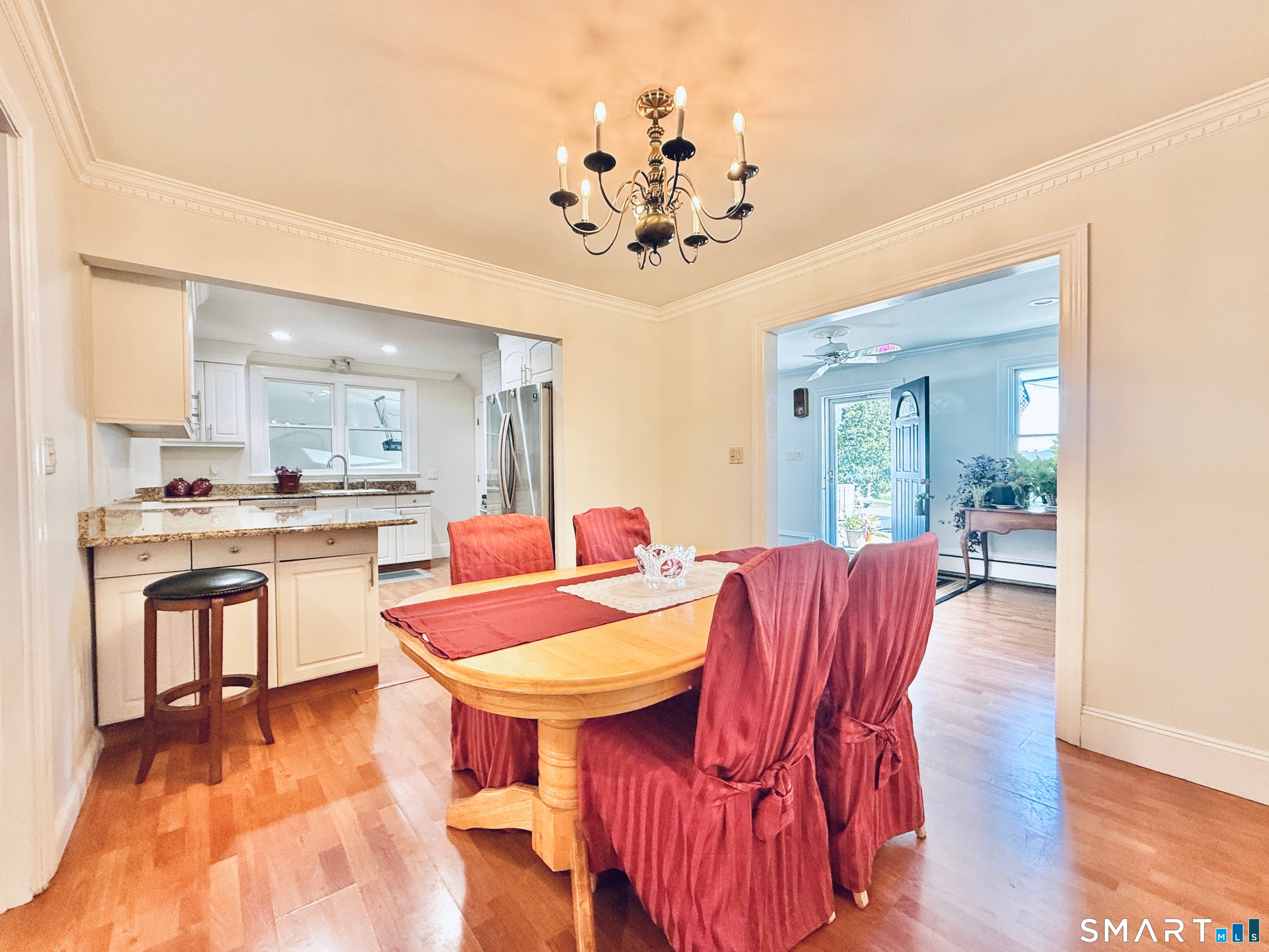638 Hope Street 4