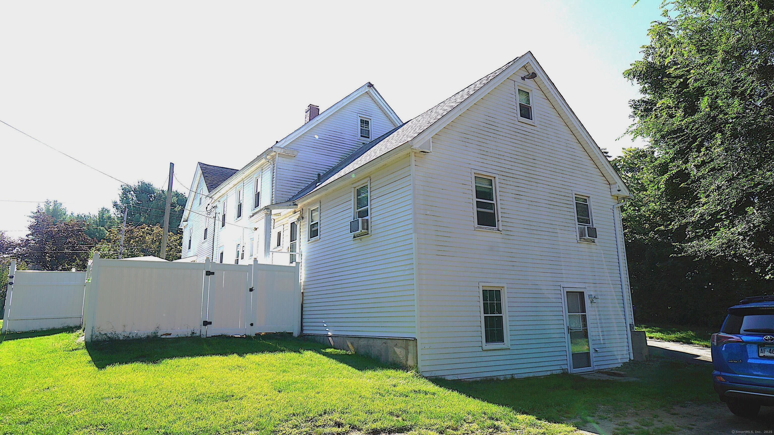 599 Rye Street