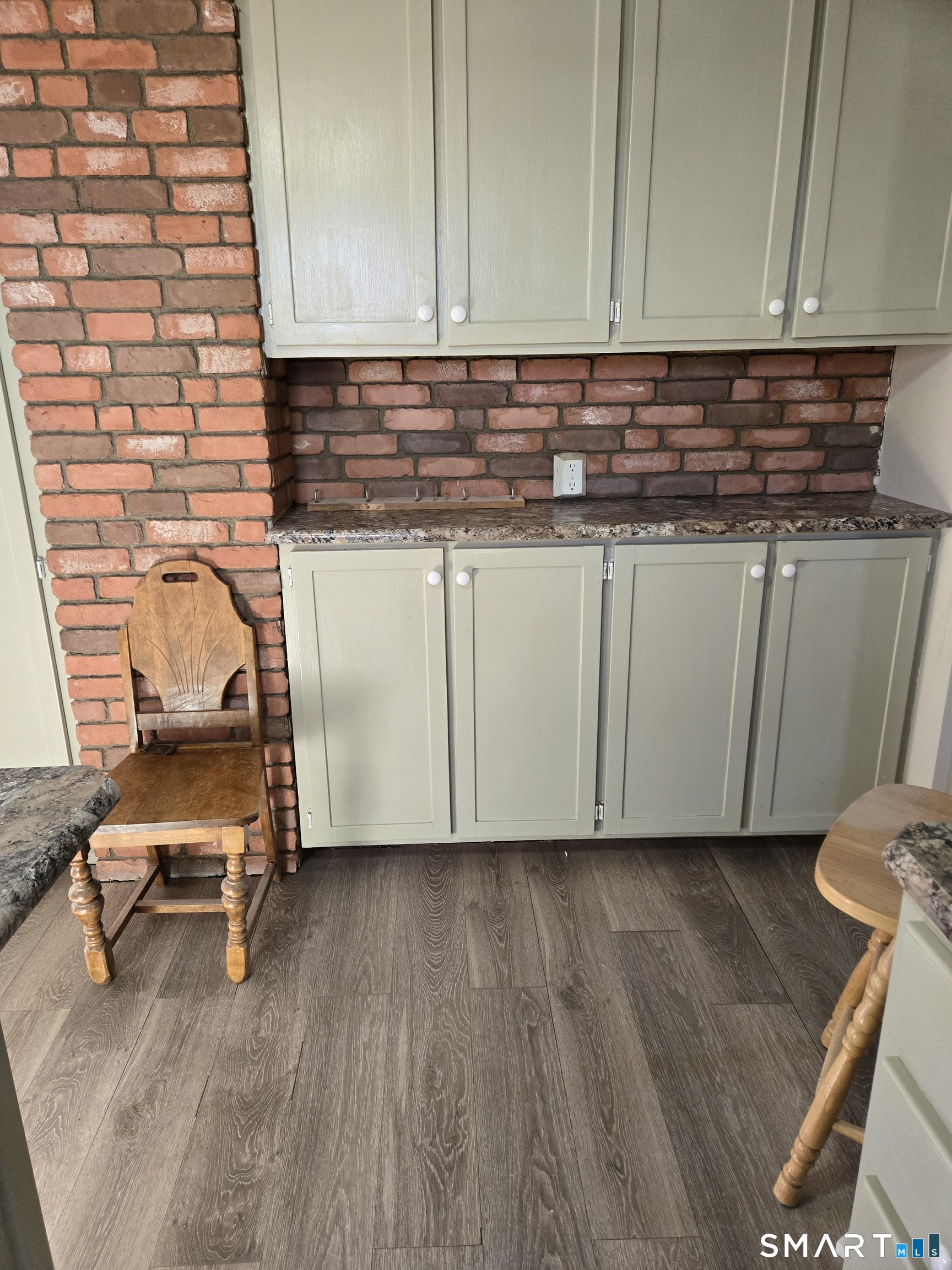 40 Maple Avenue Extension