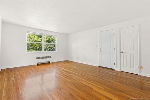 Tiny photo for 30 Arnold Way #30-2, West Hartford, CT 06119 (MLS # 24135908)