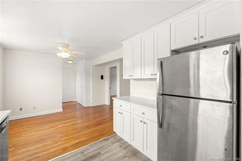 Tiny photo for 30 Arnold Way #30-2, West Hartford, CT 06119 (MLS # 24135908)