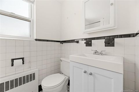 Tiny photo for 30 Arnold Way #30-2, West Hartford, CT 06119 (MLS # 24135908)