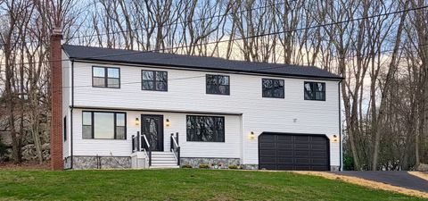 MLS: 24095305