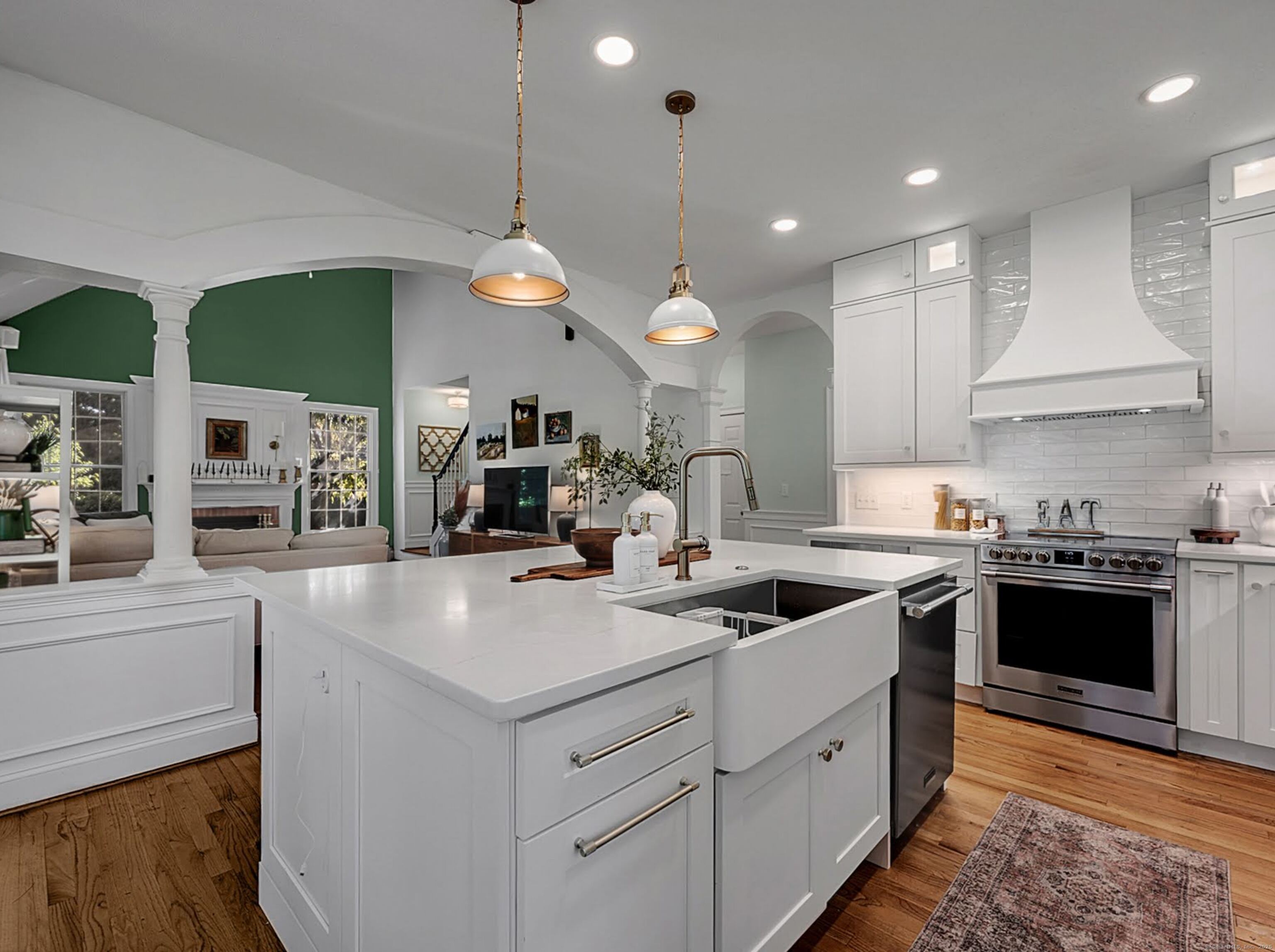 1667 Diamond Lake Road