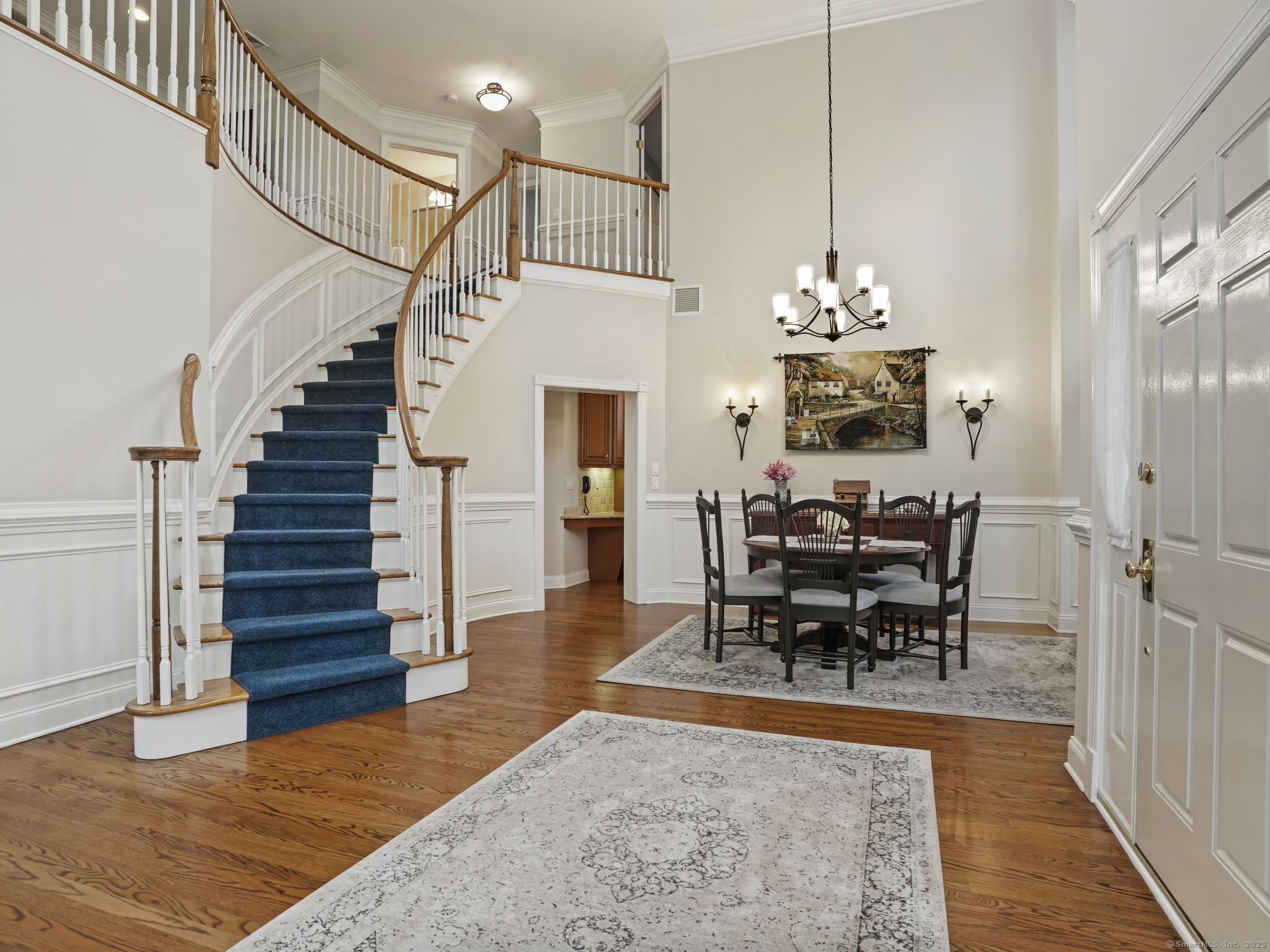 7 Regency Circle 7