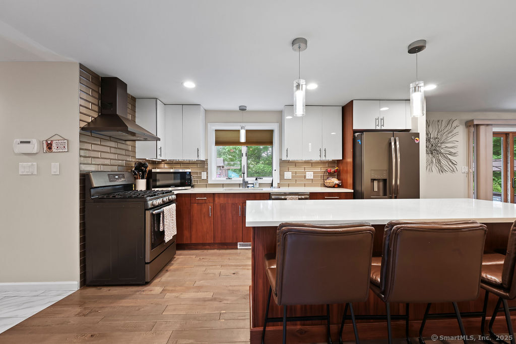 14 Stakey Farm Road, Southington, Connecticut image 13