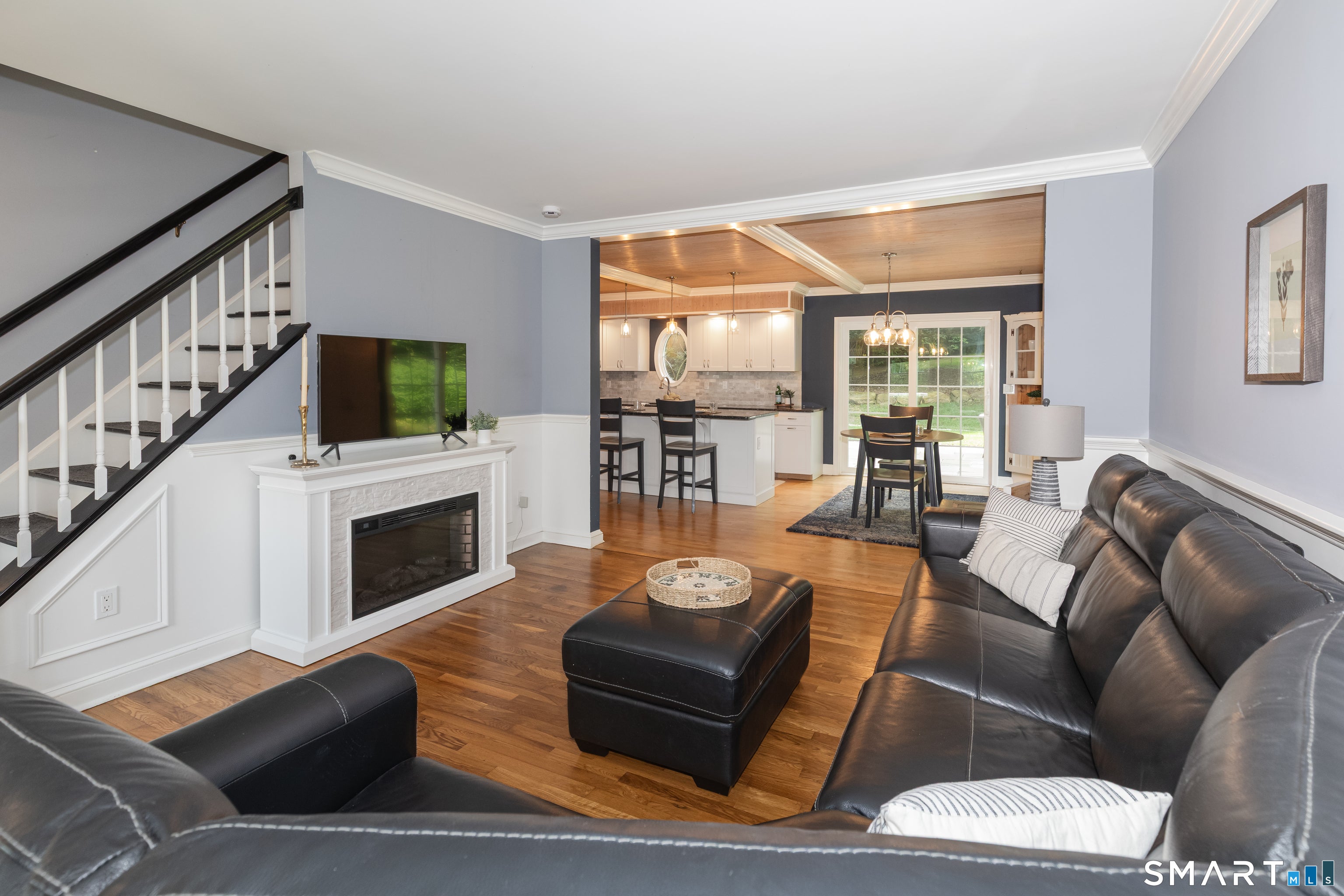251 Lake Shore Drive