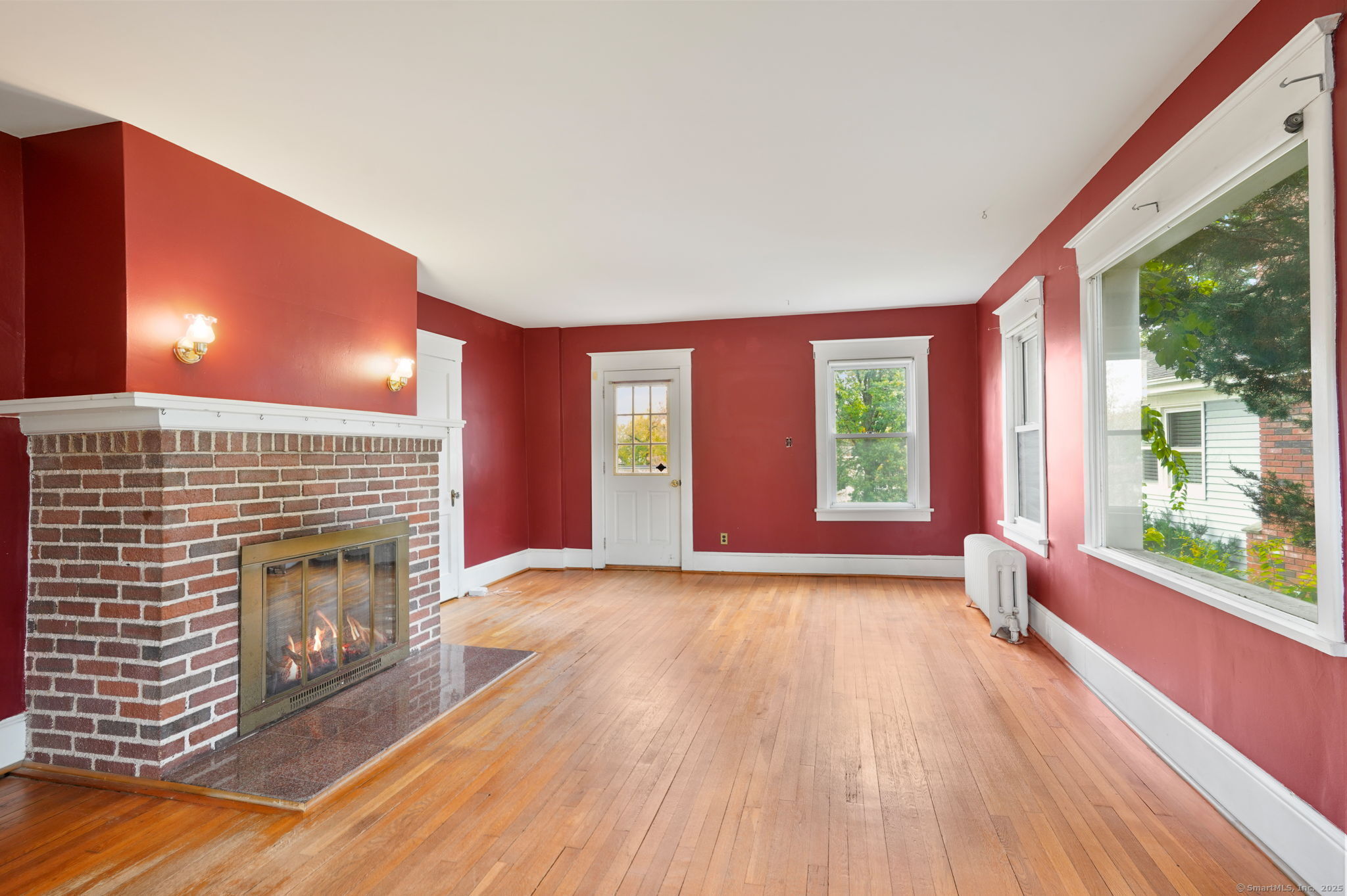 Stamford, Connecticut 06902, United States, 3 Bedrooms Bedrooms, ,2 BathroomsBathrooms,Residential,Active,229957