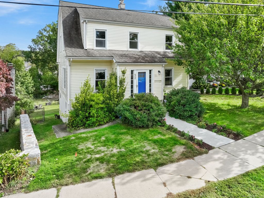Photo of 52 Penzance Road, Stamford, CT 06902 (MLS # 24134072)