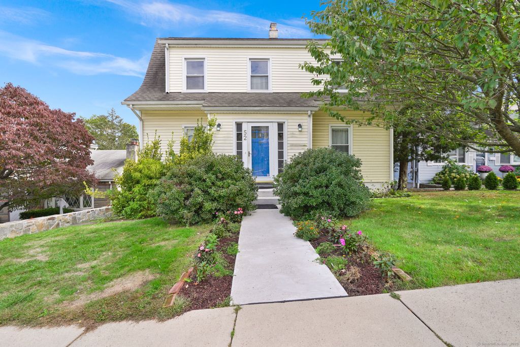 Photo of 52 Penzance Road, Stamford, CT 06902 (MLS # 24134072)