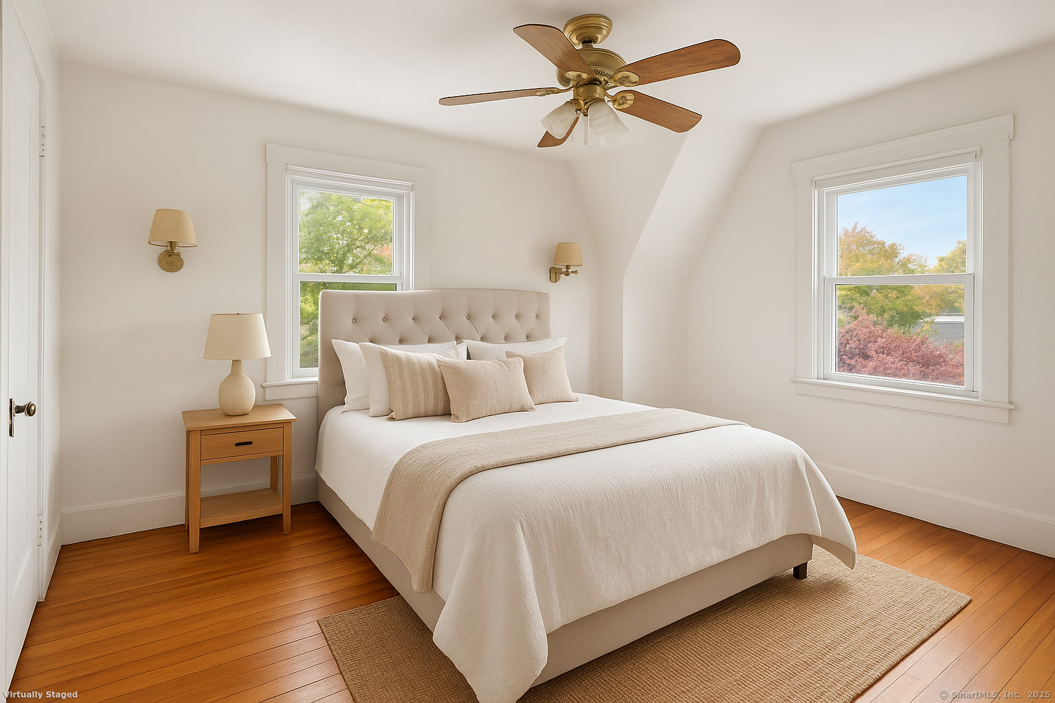 Stamford, Connecticut 06902, United States, 3 Bedrooms Bedrooms, ,2 BathroomsBathrooms,Residential,Active,229957