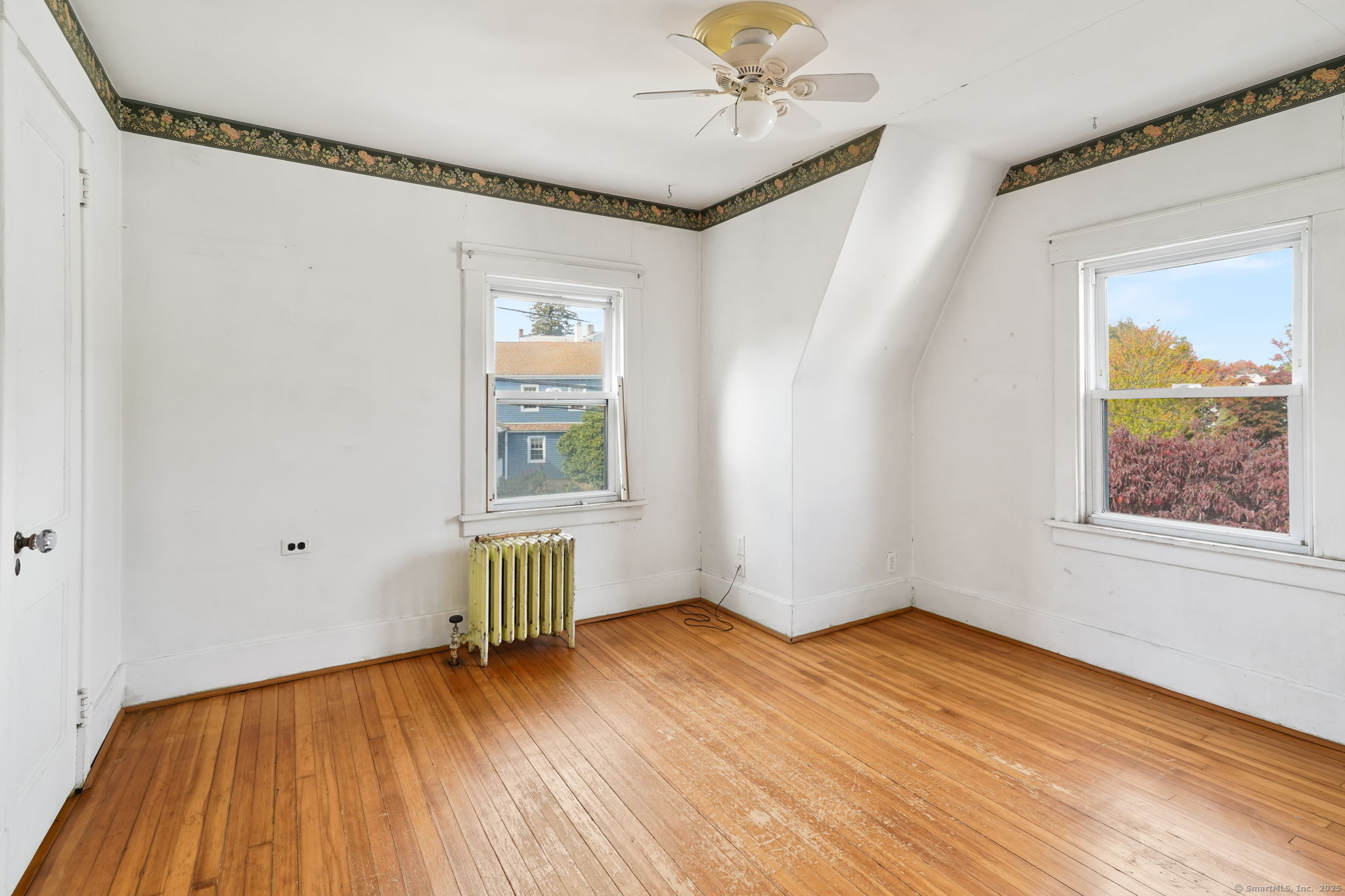 Stamford, Connecticut 06902, United States, 3 Bedrooms Bedrooms, ,2 BathroomsBathrooms,Residential,Active,229957