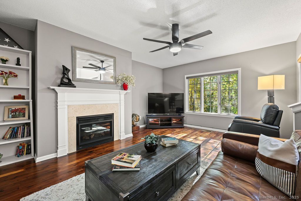 Photo of 8 Copley Road #8, Glastonbury, CT 06073 (MLS # 24120082)