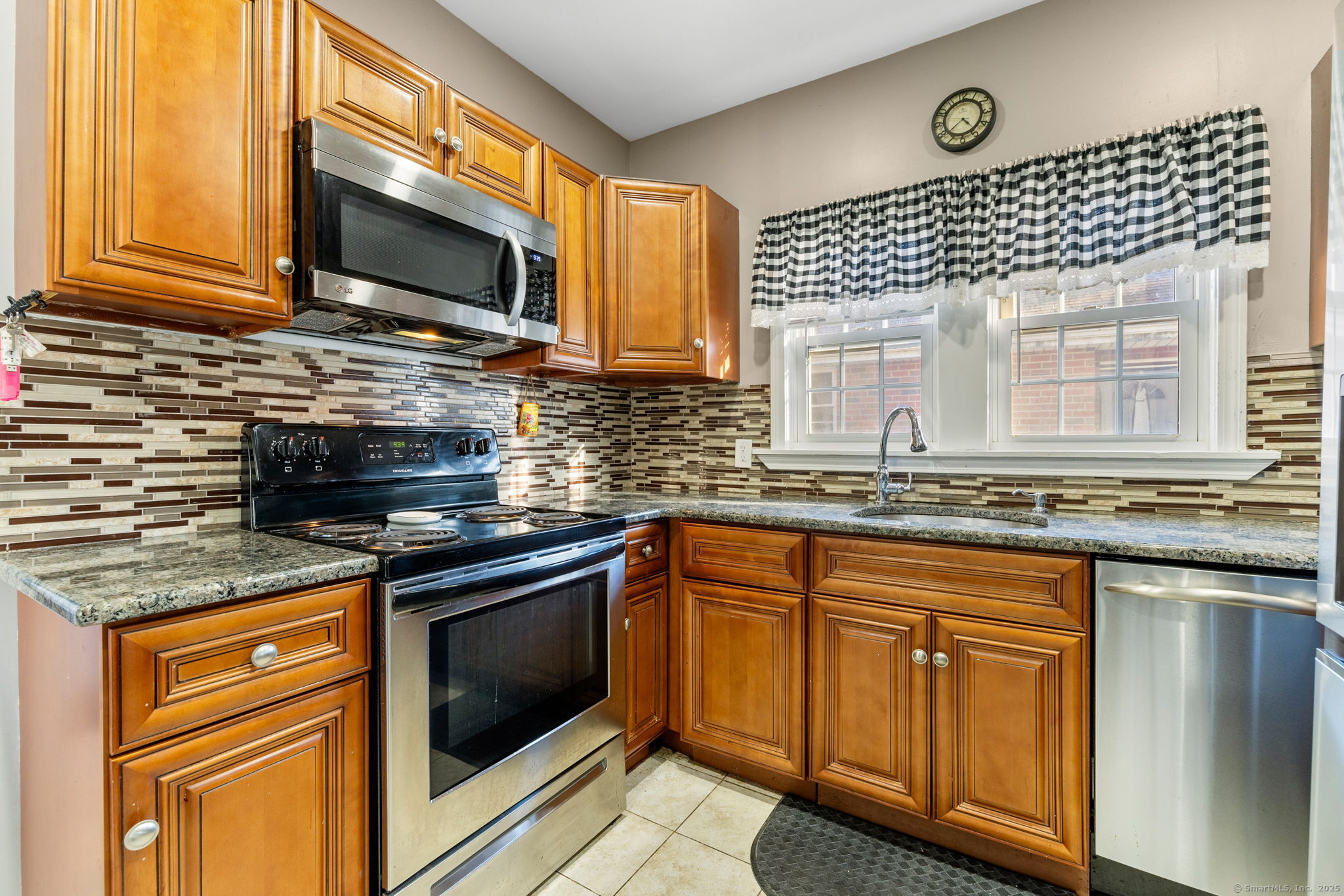 129 Cromwell Street, Hartford, Connecticut image 3
