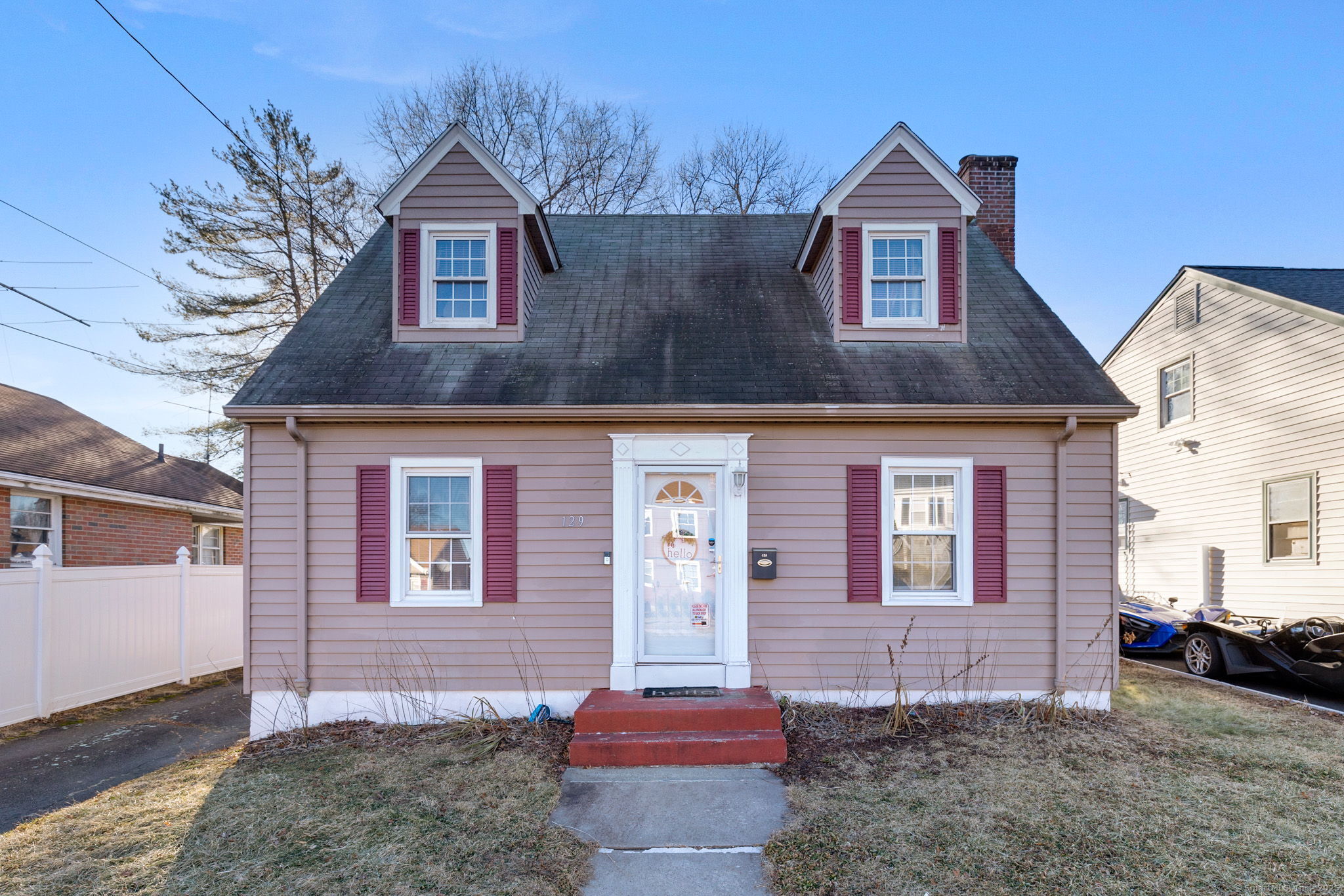 Property for Sale at 129 Cromwell Street, Hartford, Connecticut - Bedrooms: 3 
Bathrooms: 2 
Rooms: 6  - $280,000