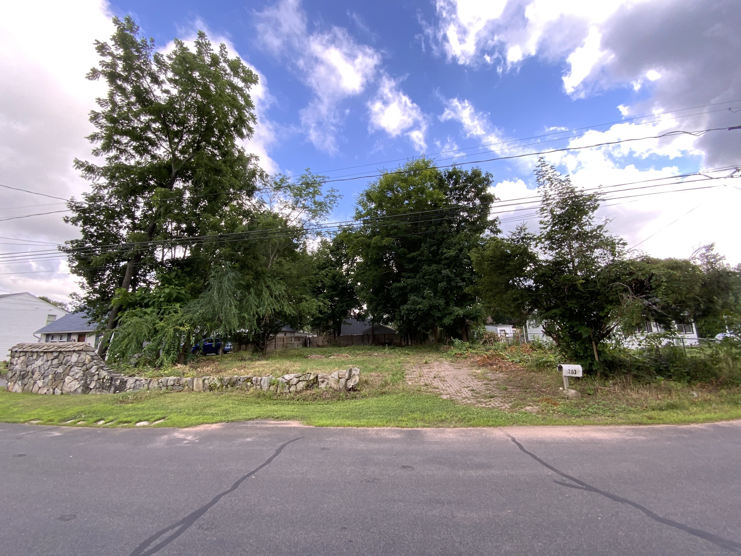 Glen Hills Road, Meriden, Connecticut -  - 