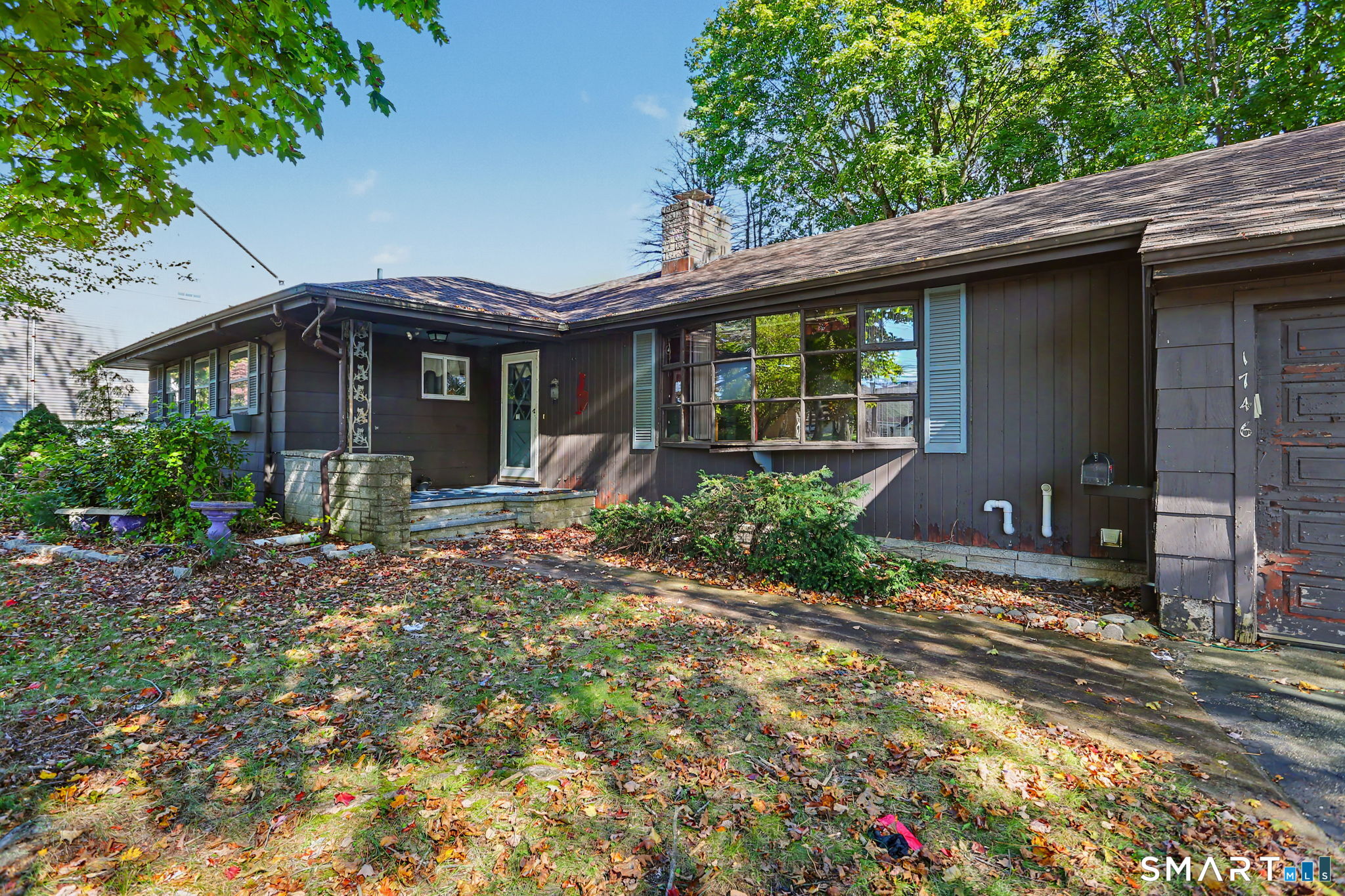 1746 Huntington Road