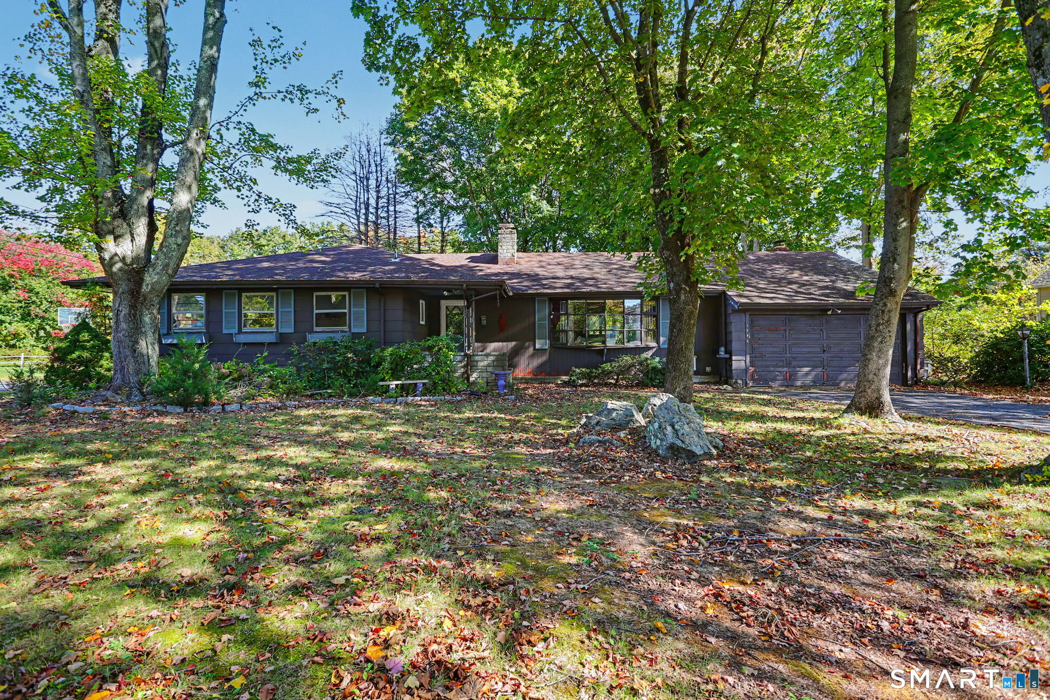 1746 Huntington Road