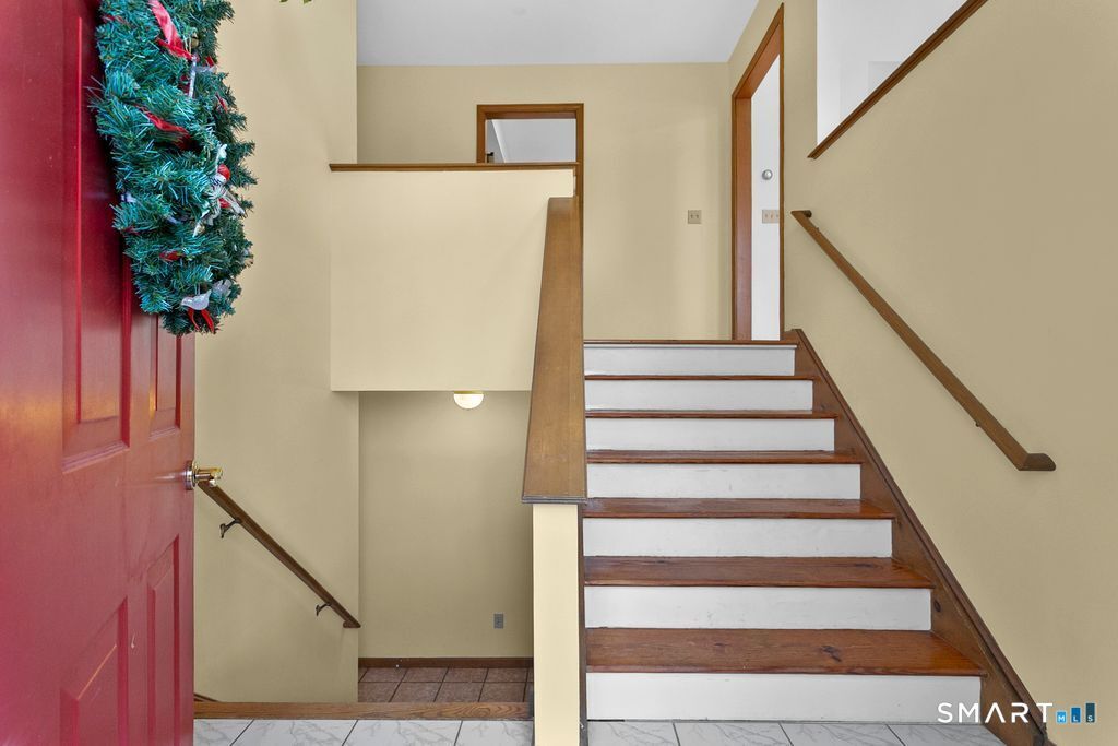 Photo of 6 Stonegate Lane, Shelton, CT 06484 (MLS # 24145700)