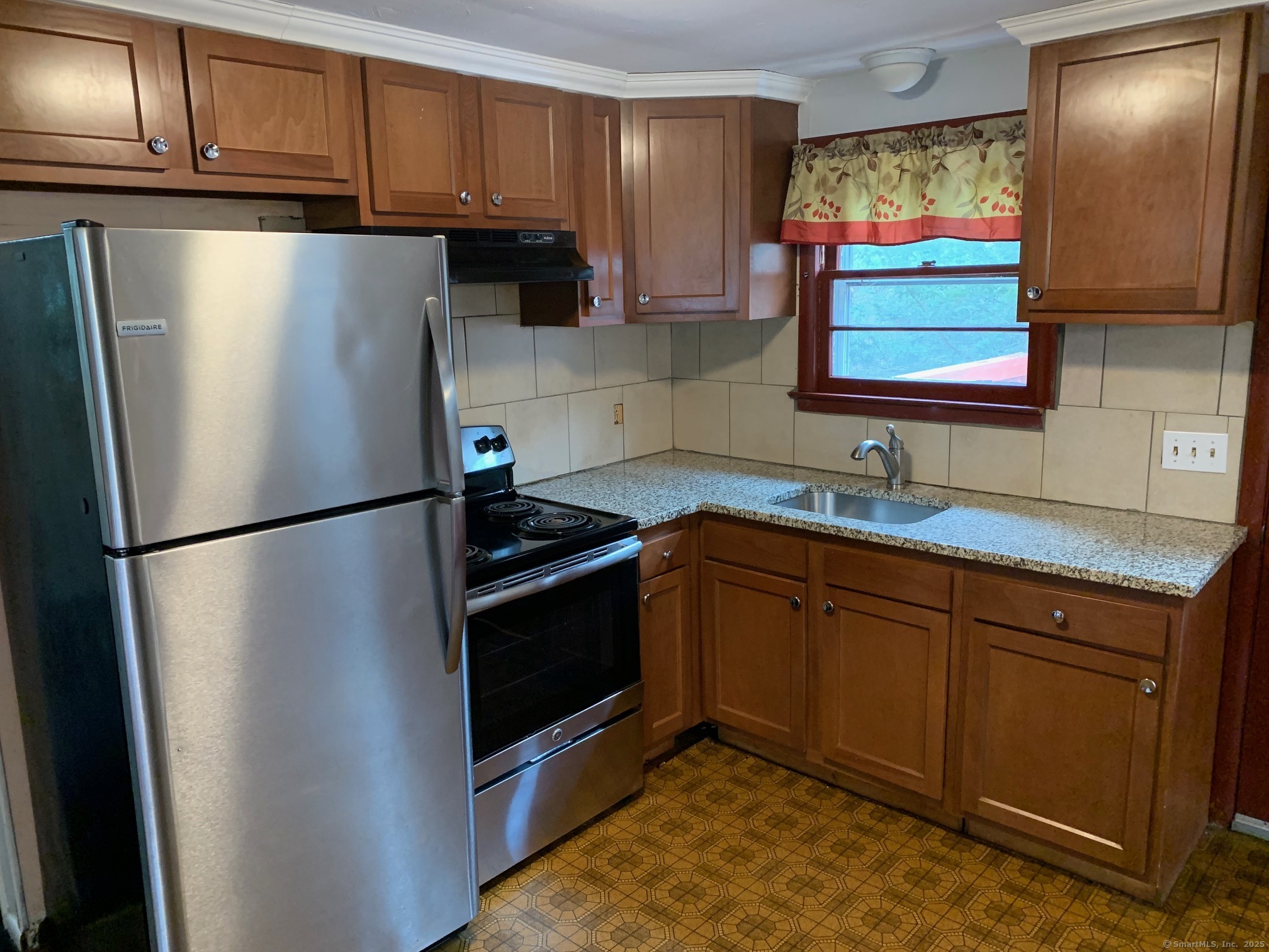 175 Devonwood Drive, Waterbury, Connecticut image 12