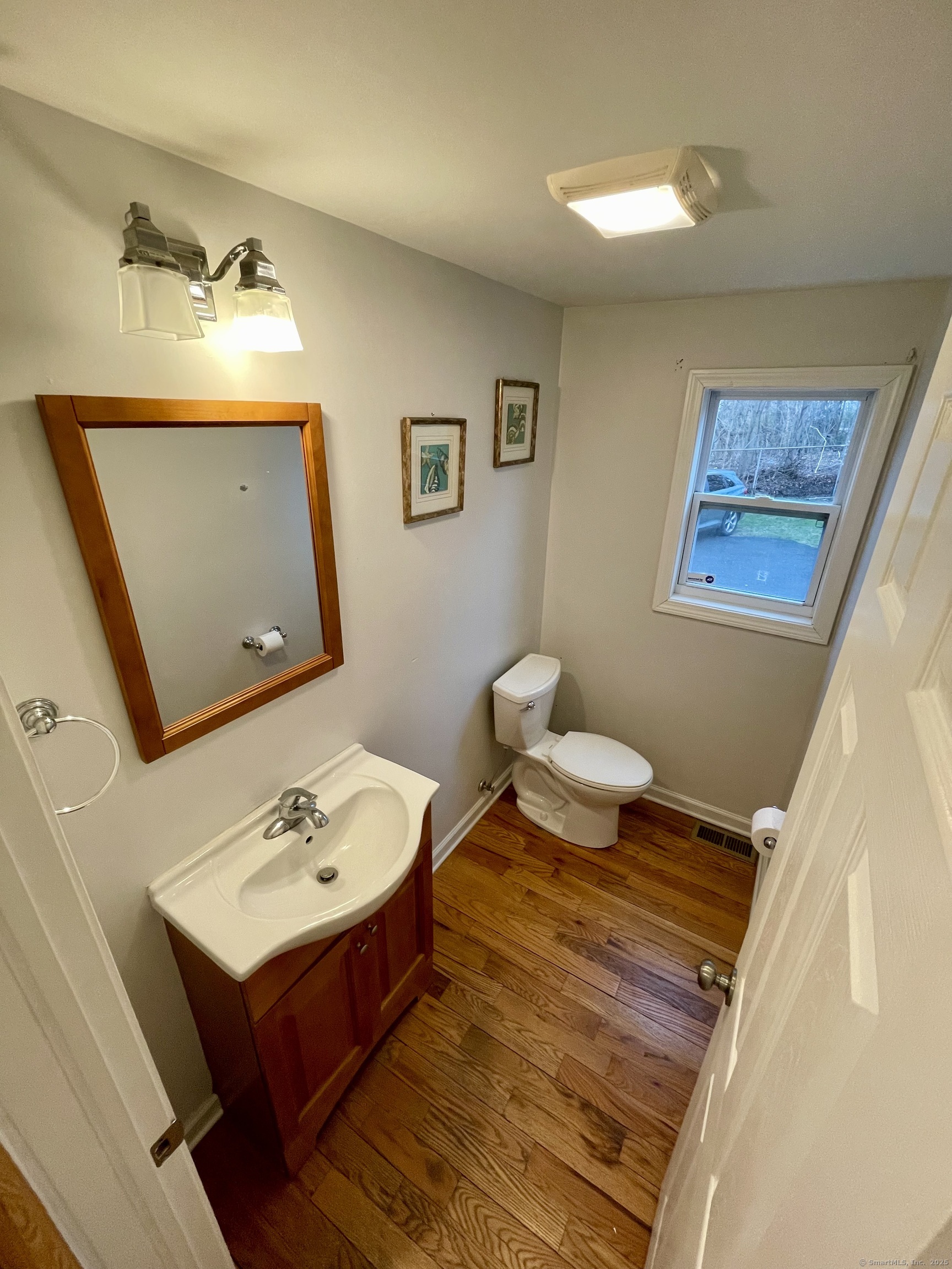 1895 Reservoir Avenue, Bridgeport, Connecticut image 19
