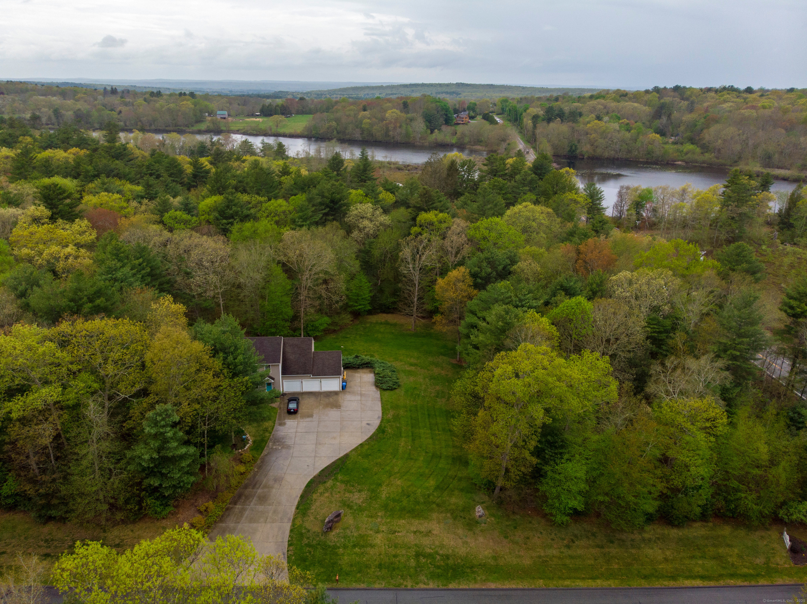 11 Pine Knolls Drive