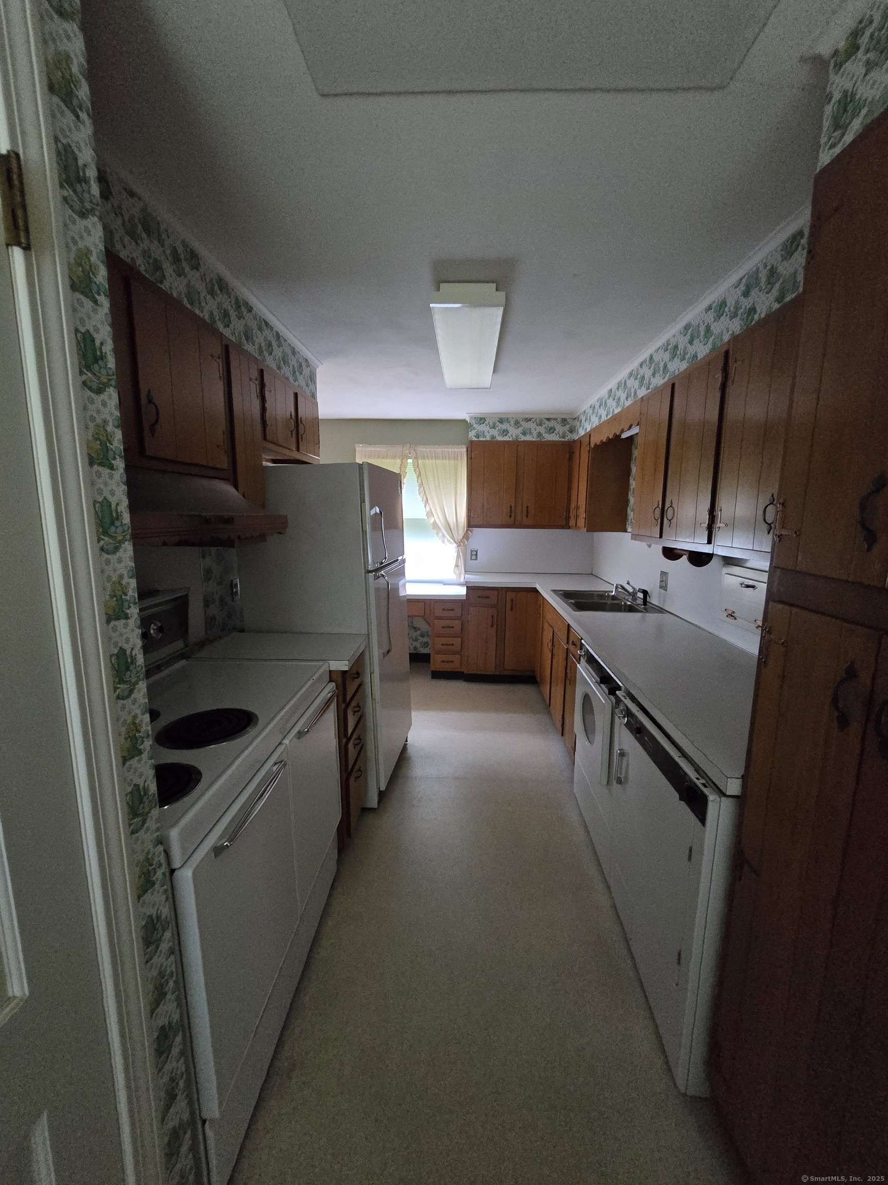 683 Torringford Street, Torrington, Connecticut image 5