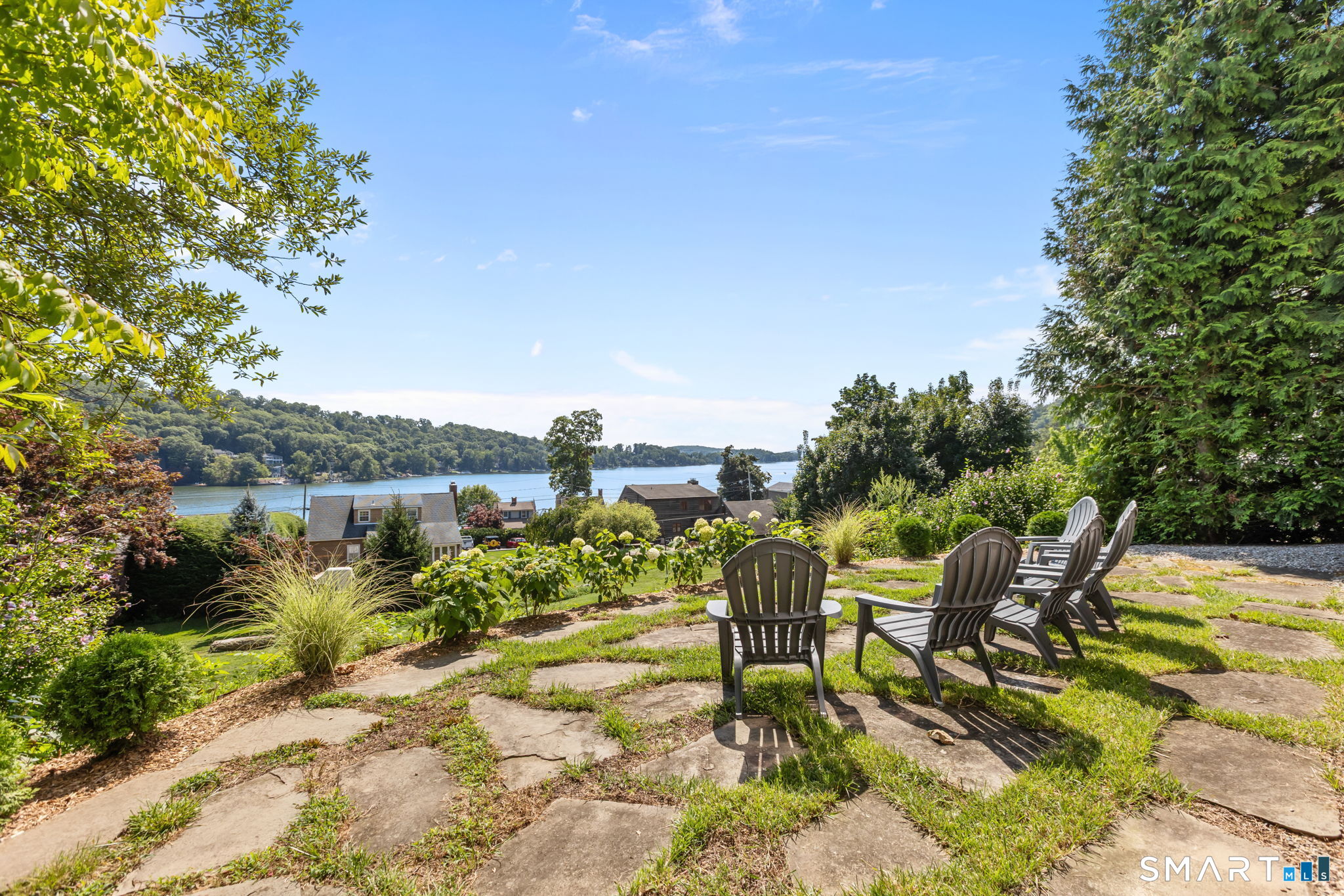 13 Candlewood Knolls Road