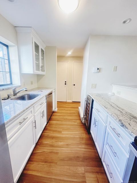 Tiny photo for 183 Loomis Drive #APT 104, West Hartford, CT 06107 (MLS # 24135627)