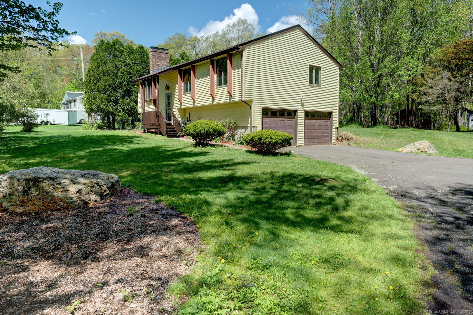 Walbridge Hill Road, Tolland, Connecticut - 3 Bedrooms  
2 Bathrooms  
7 Rooms - 