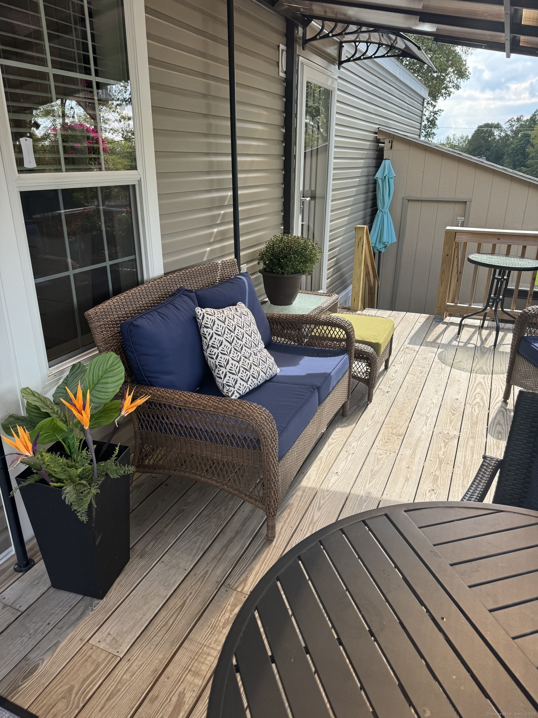 Vernon, Connecticut 06066, United States, 2 Bedrooms Bedrooms, ,1 BathroomBathrooms,Residential,Pending,210150